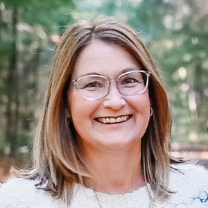 Meet your Posher, Dawne